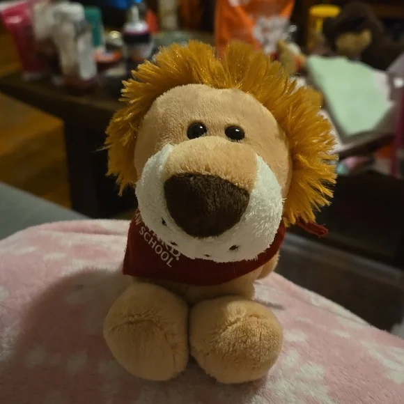 Harvard Law School lion plush - Picture 1 of 2